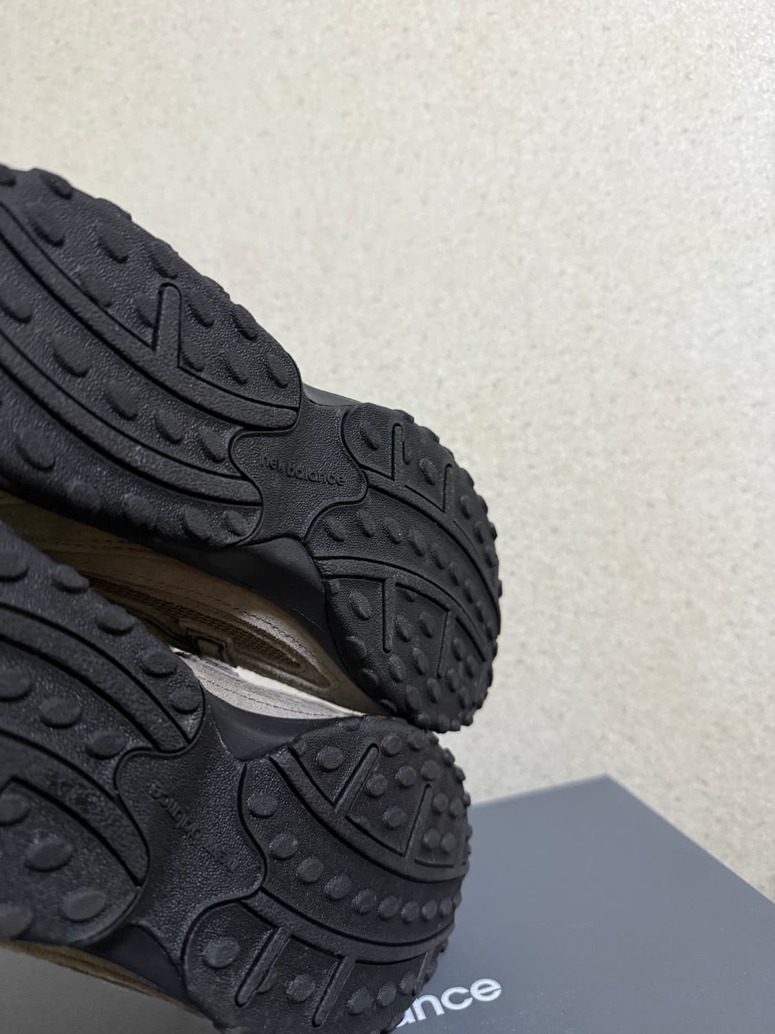 뉴발란스 204L 240 새상품급 상품이미지5