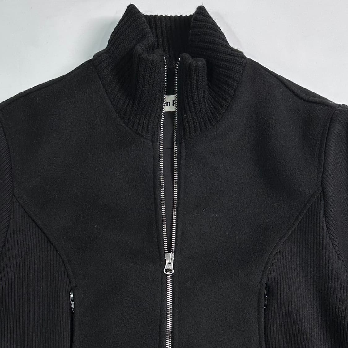 오프닝프로젝트 크롭 블랙 자켓  상품이미지2