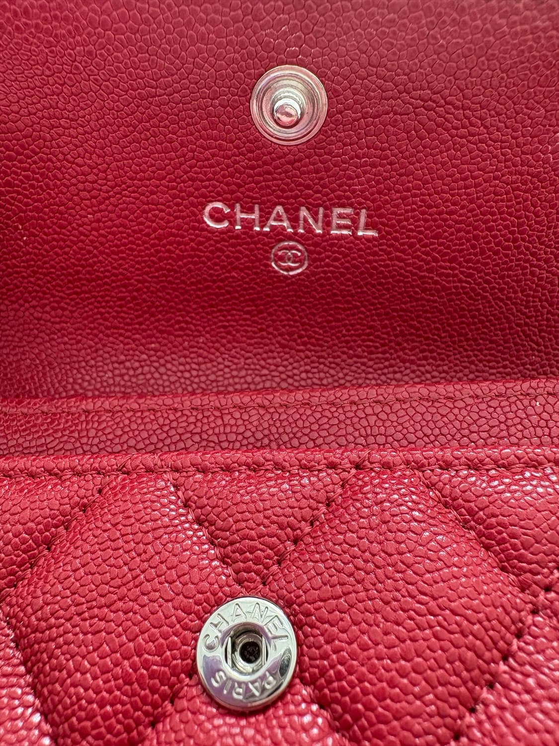 샤넬 보이 카드지갑 은장 레드 상품이미지3