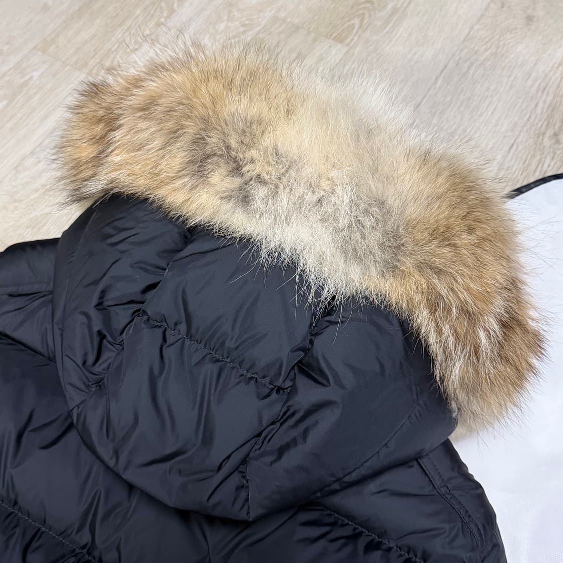 [블랙 4/새상품급] 몽클레어 마야프 패딩 블랙 풀구성 마르크 상품이미지5