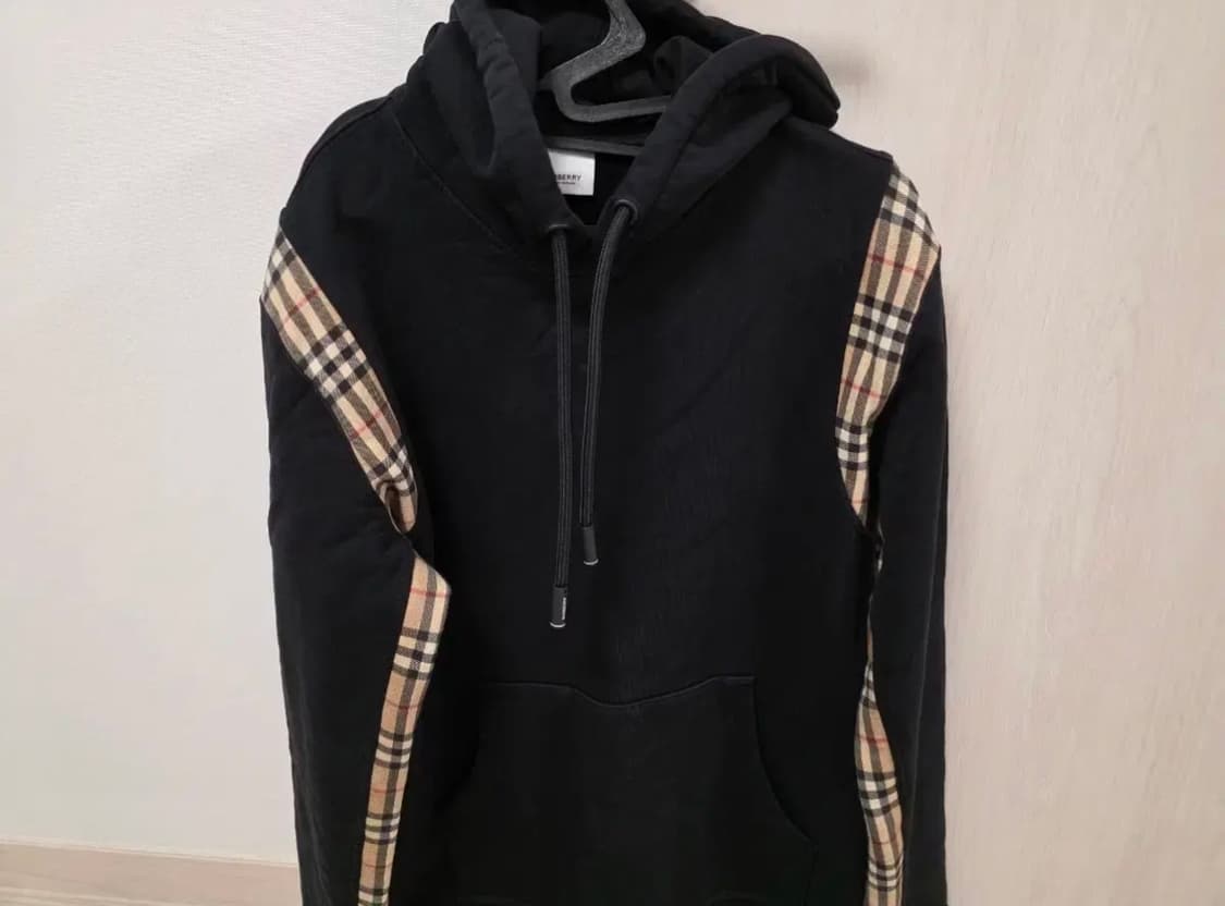 버버리 후드티 상품이미지1
