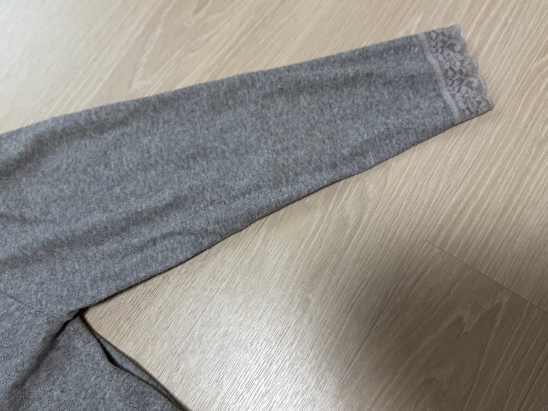 SHALOM DON'T KNOW LACE TOP (GRAY) 상품이미지5