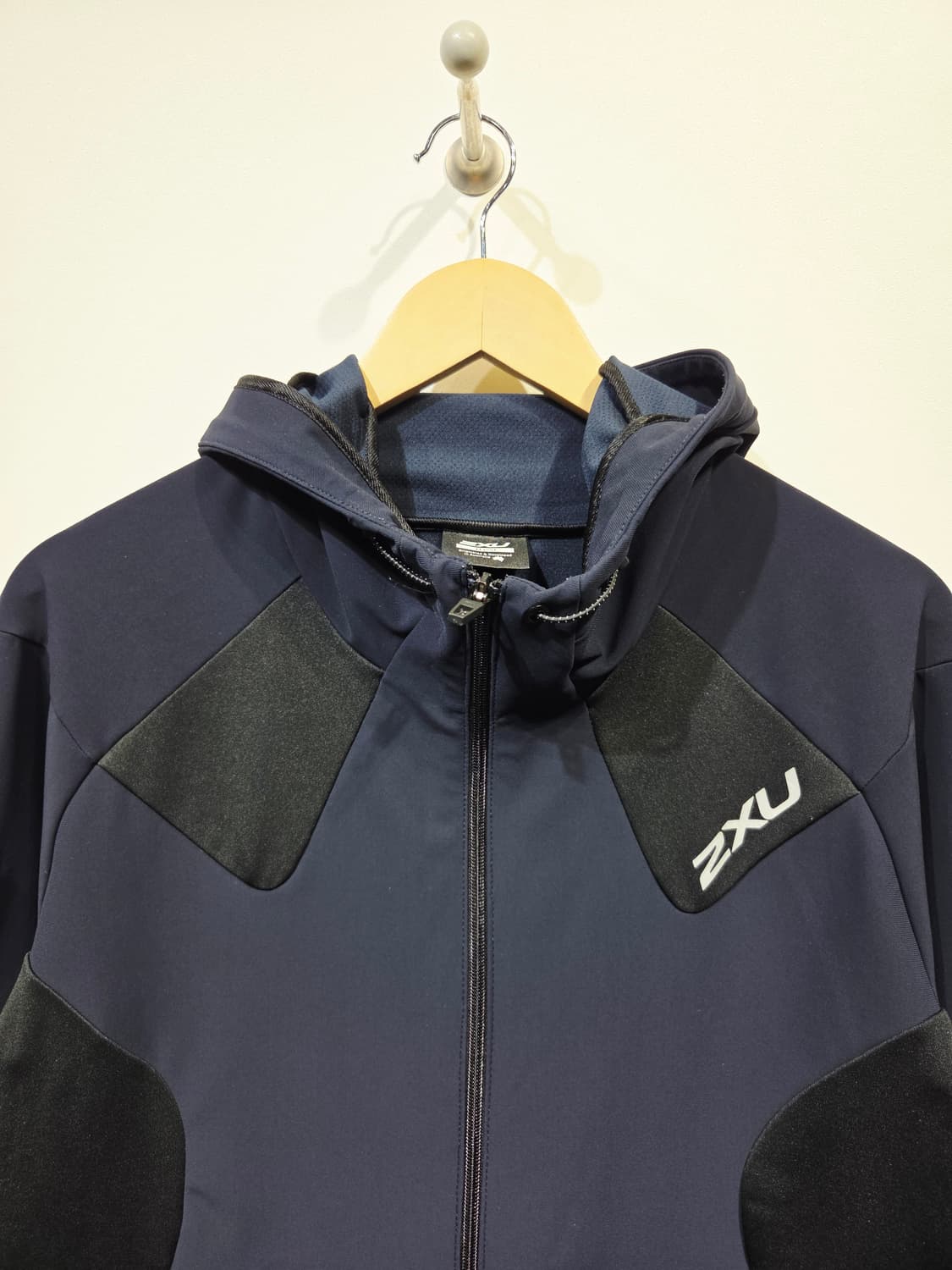 2XU 투타임즈유 기능성 스트레치 후드 집업 상품이미지3