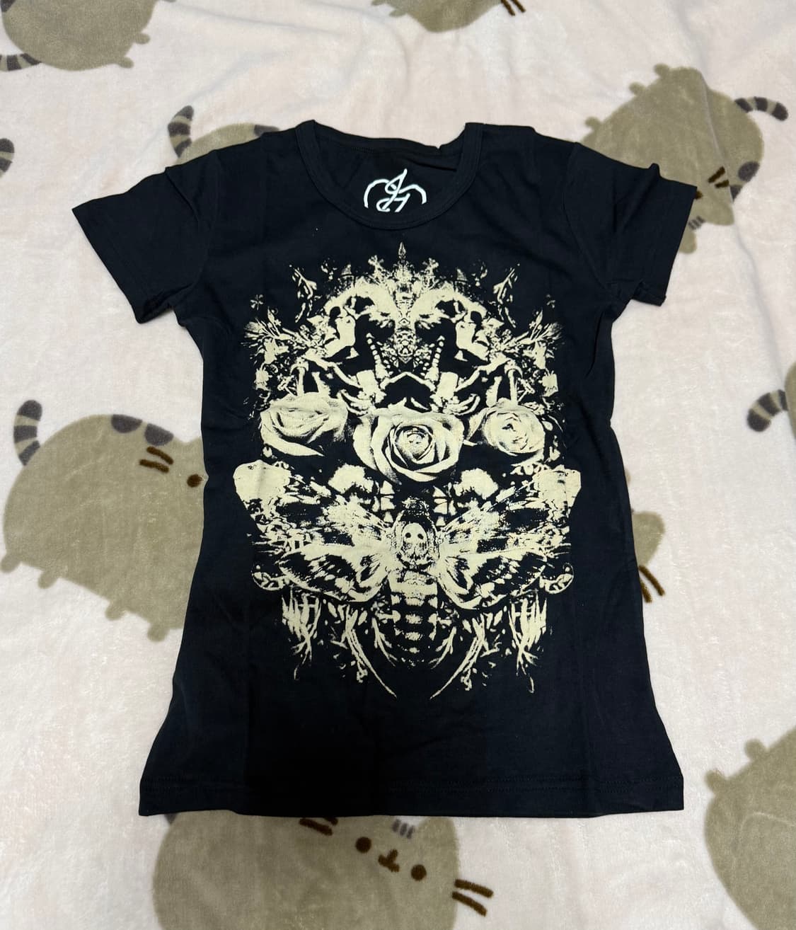 iron fist 고딕 그래픽 티셔츠 상품이미지1