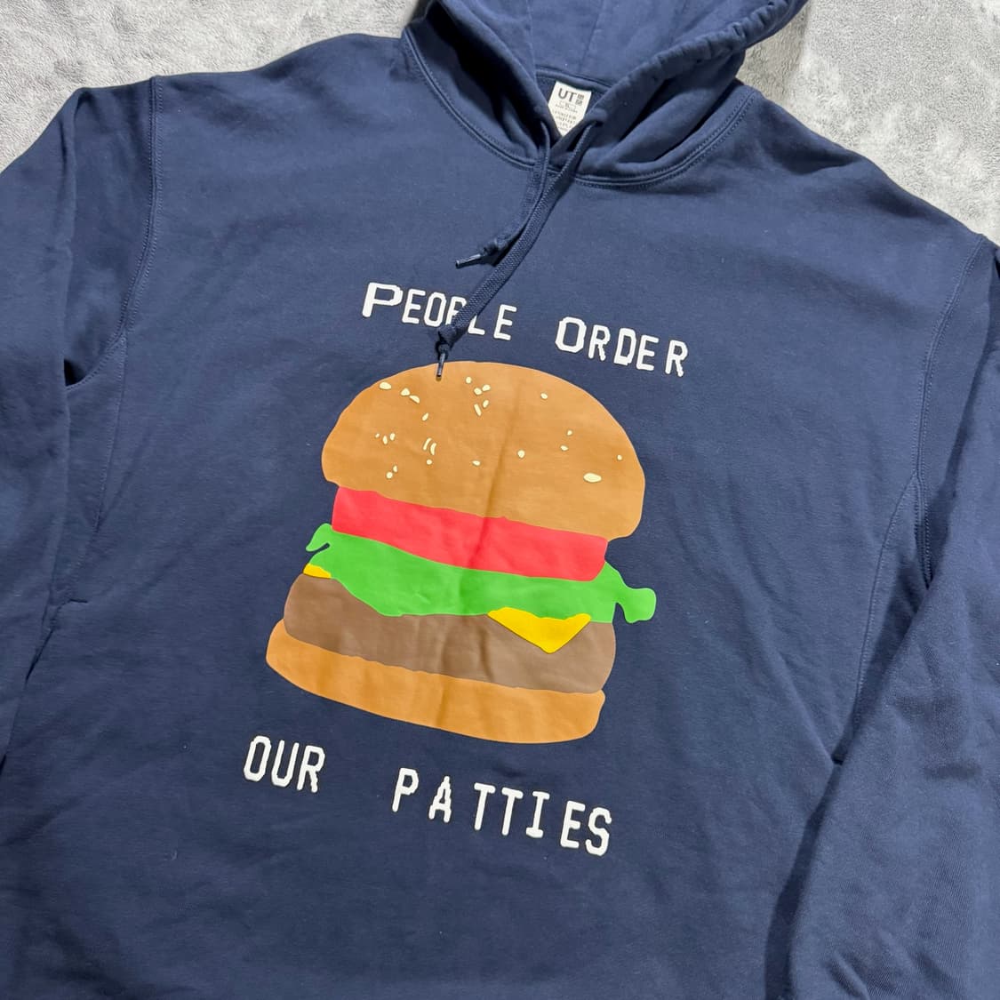 유니클로 X 스폰지밥 집게버거 햄버거 후드티 상품이미지2