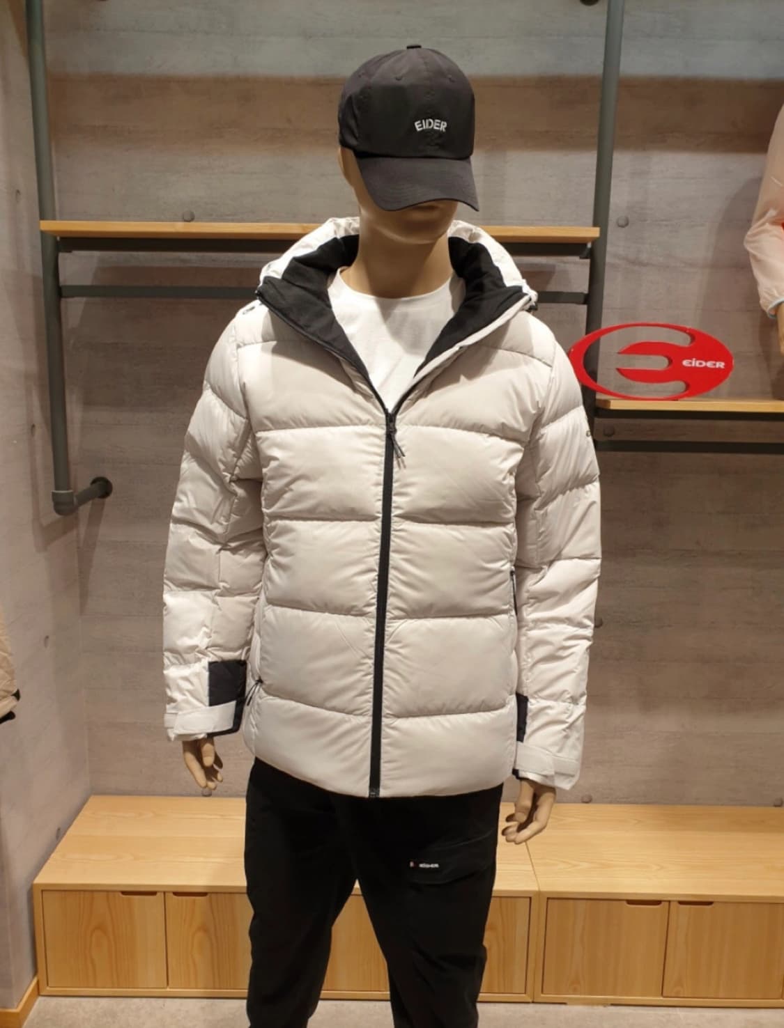 아이더 패딩 (실착 단시간1회 정가29,9000) 상품이미지3