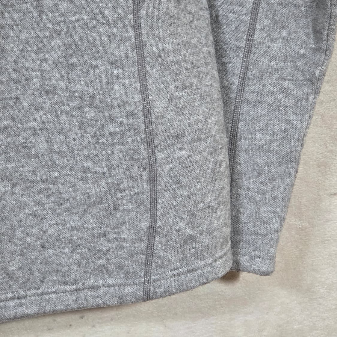 블랙야크 화이트 누빔 그레이 배색 후드집업 상품이미지7