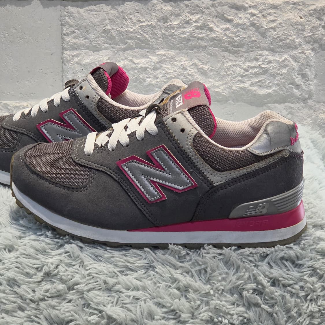 2q-30:뉴발란스 574 그레이 핑크 (24cm) 상품이미지2