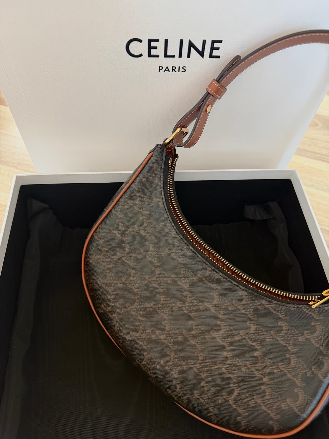 셀린느 아바백 상품이미지1