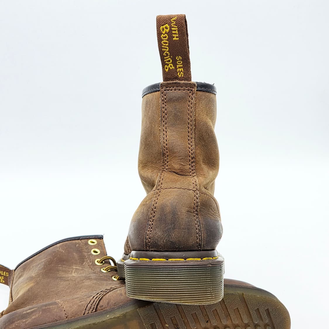 닥터마틴 11822 8홀 브라운 (UK 6) 상품이미지2