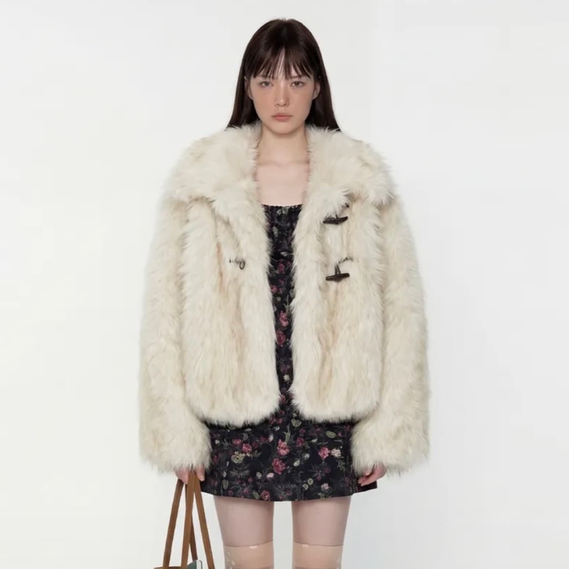 루루서울 플러피 더블 퍼 자켓 아이보리 상품이미지1