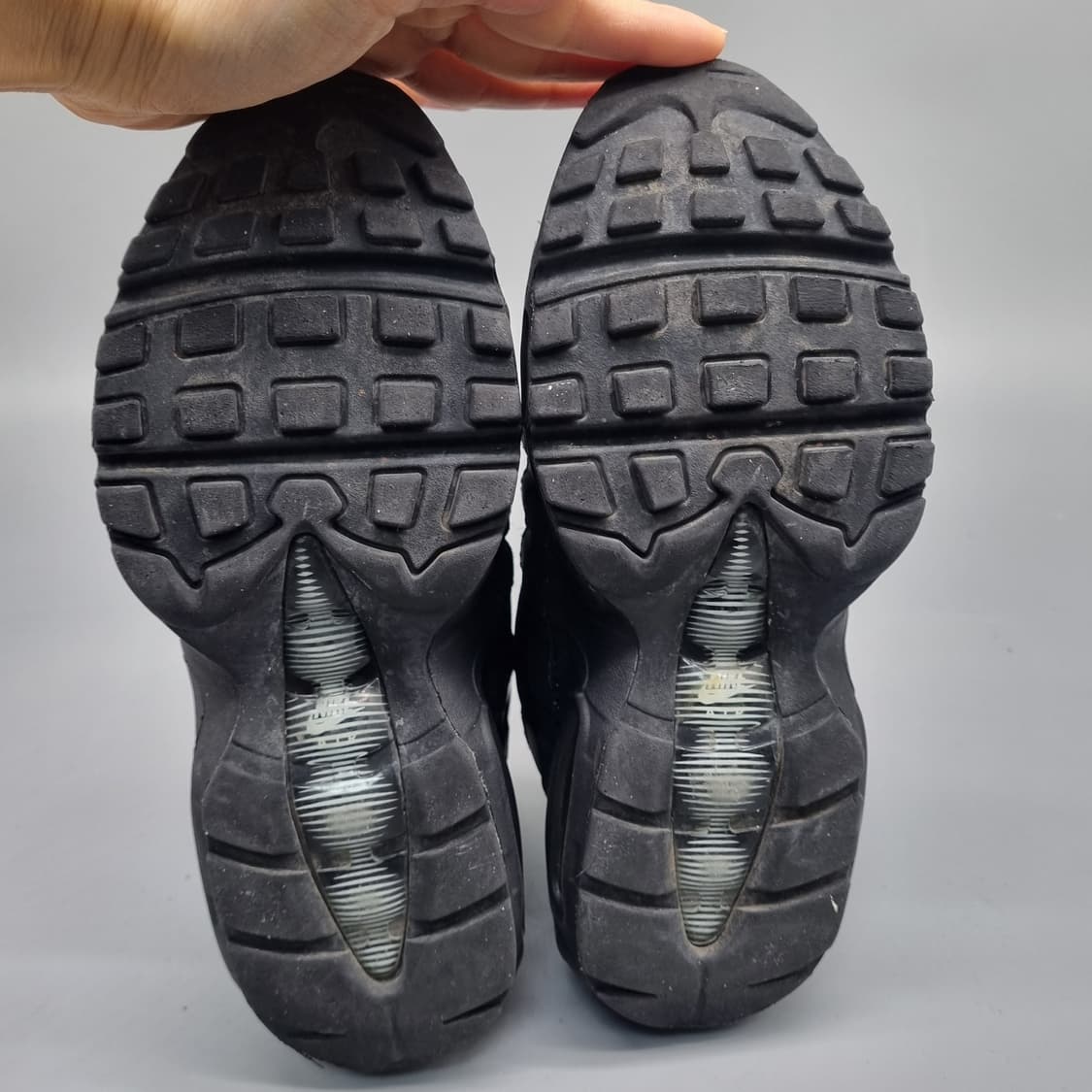 나이키 에어맥스 95 트리플블랙 운동화255 상품이미지3