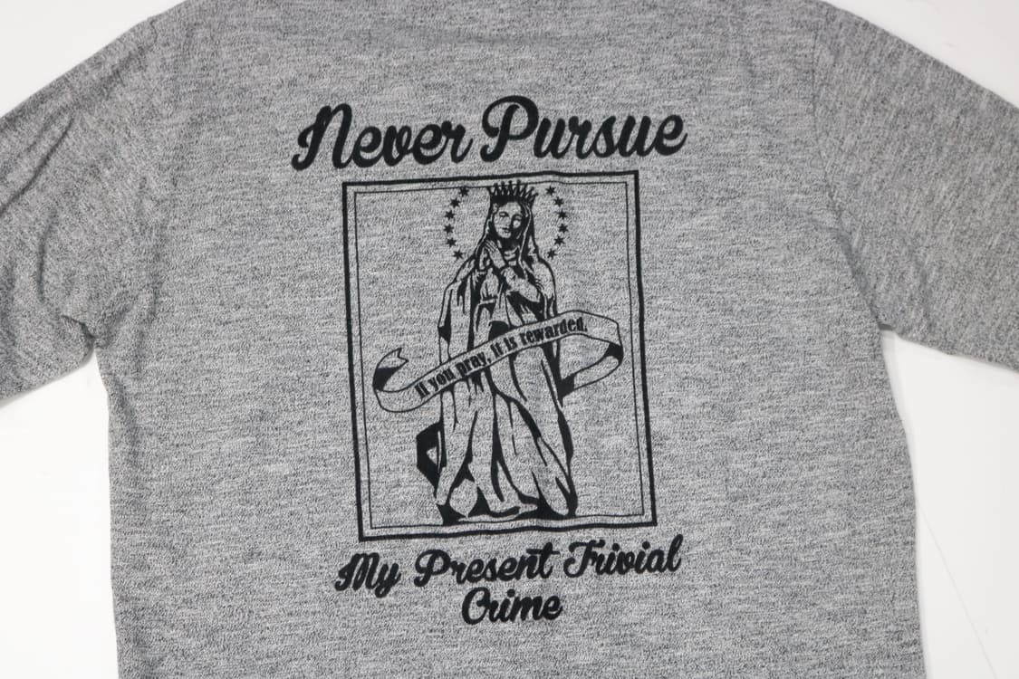 AZUL 아줄 프리메라 성모 마리아 그래픽 브이넥 7부 티셔츠 L 상품이미지3