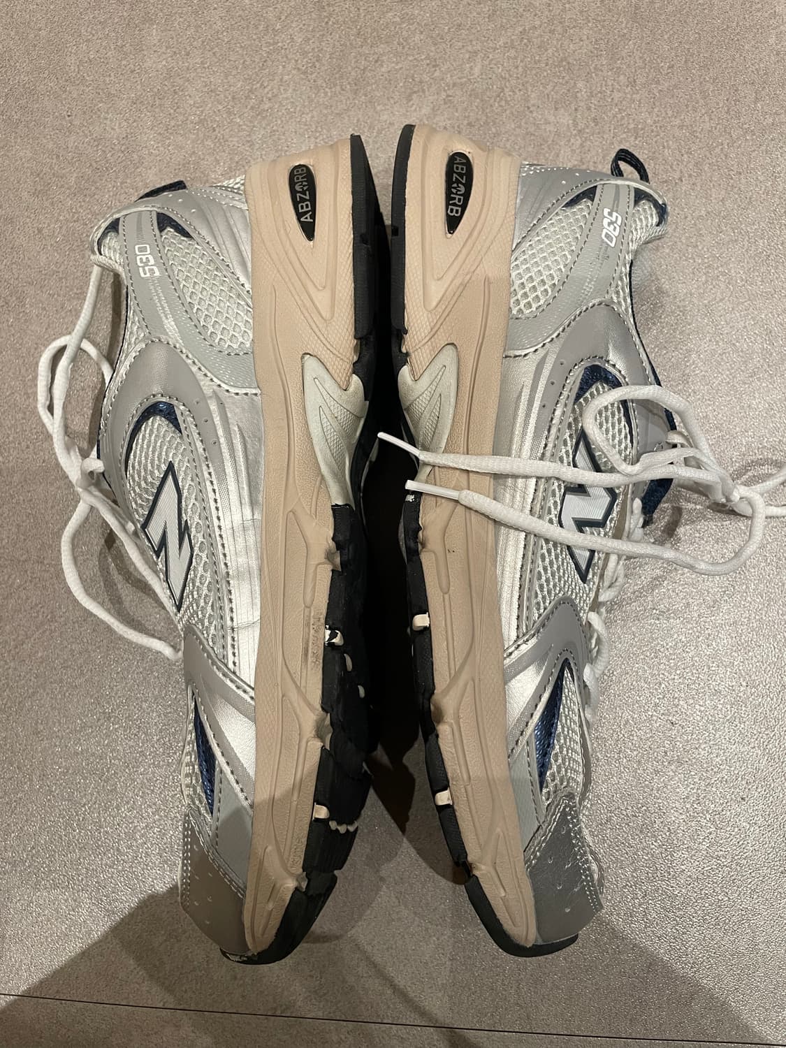 뉴발란스 530 실버 운동화 270mm 상품이미지3