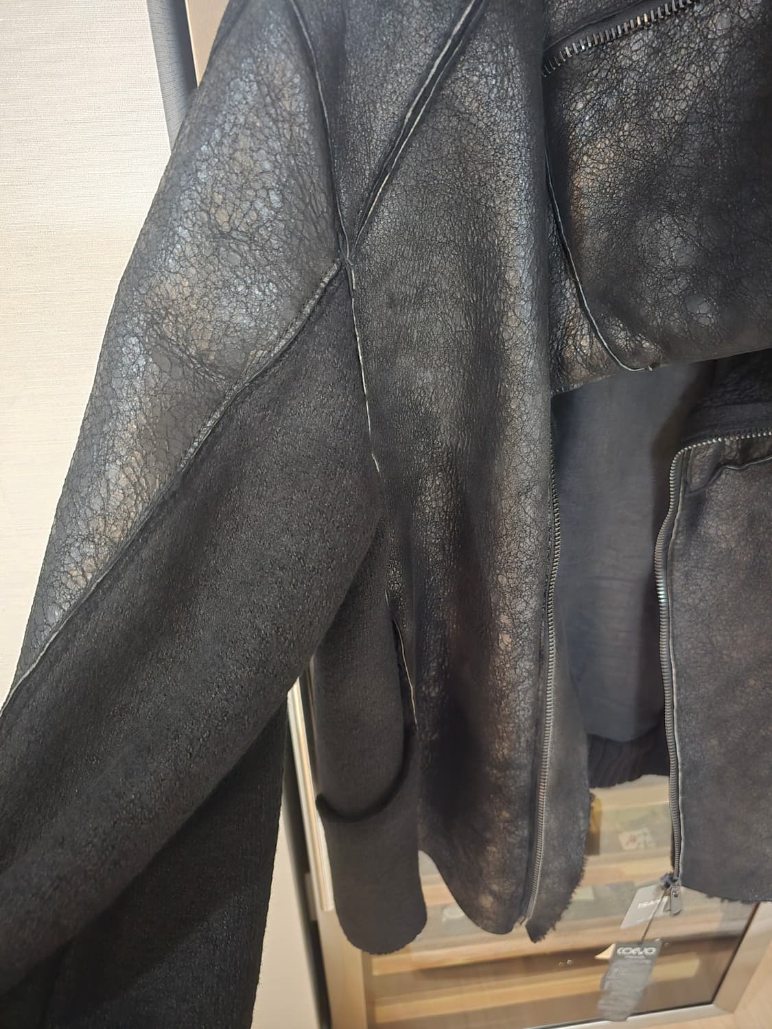 트랜짓 Transit 무스탕 가죽자켓 L사이즈입니다. 상품이미지3