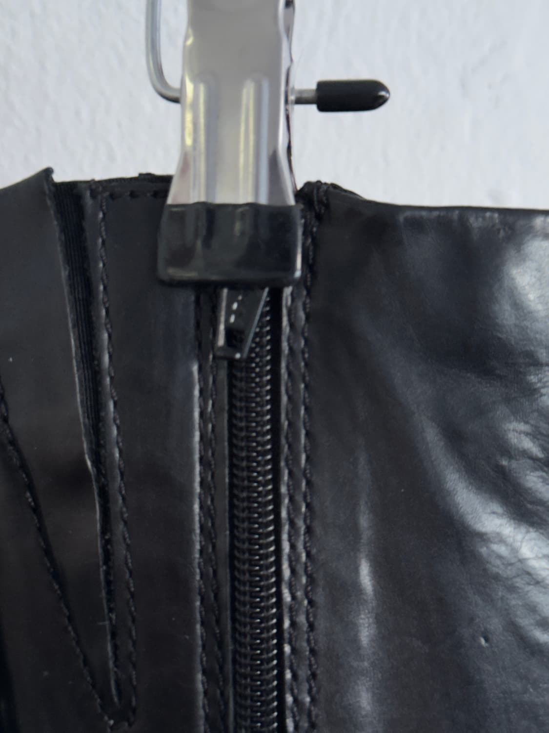 manas italy 슈링크레더 버클 롱부츠 상품이미지4