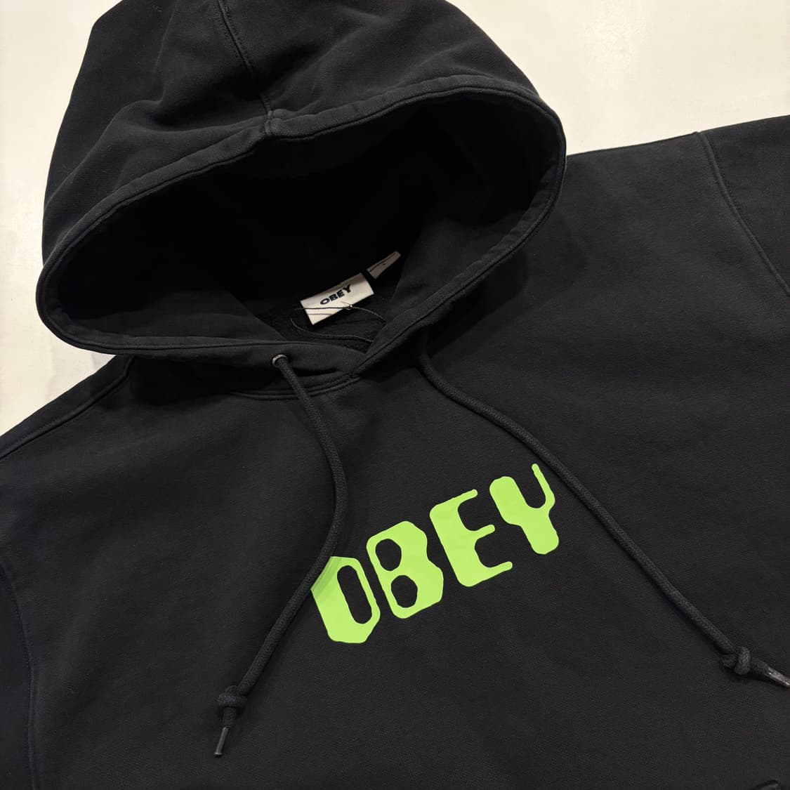 [L] 오베이 OBEY 검정색 후드티 프린팅 B586 상품이미지3
