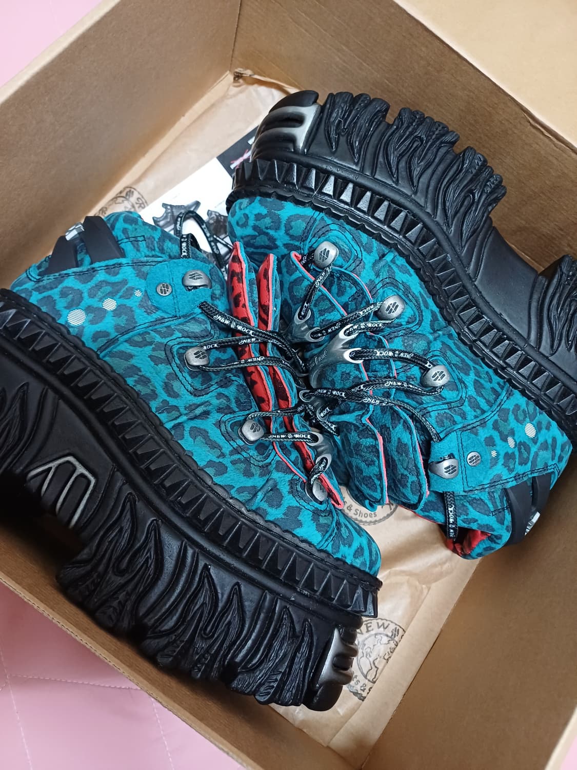 뉴락워커부츠 새상품 싸게팝니다 상품이미지1