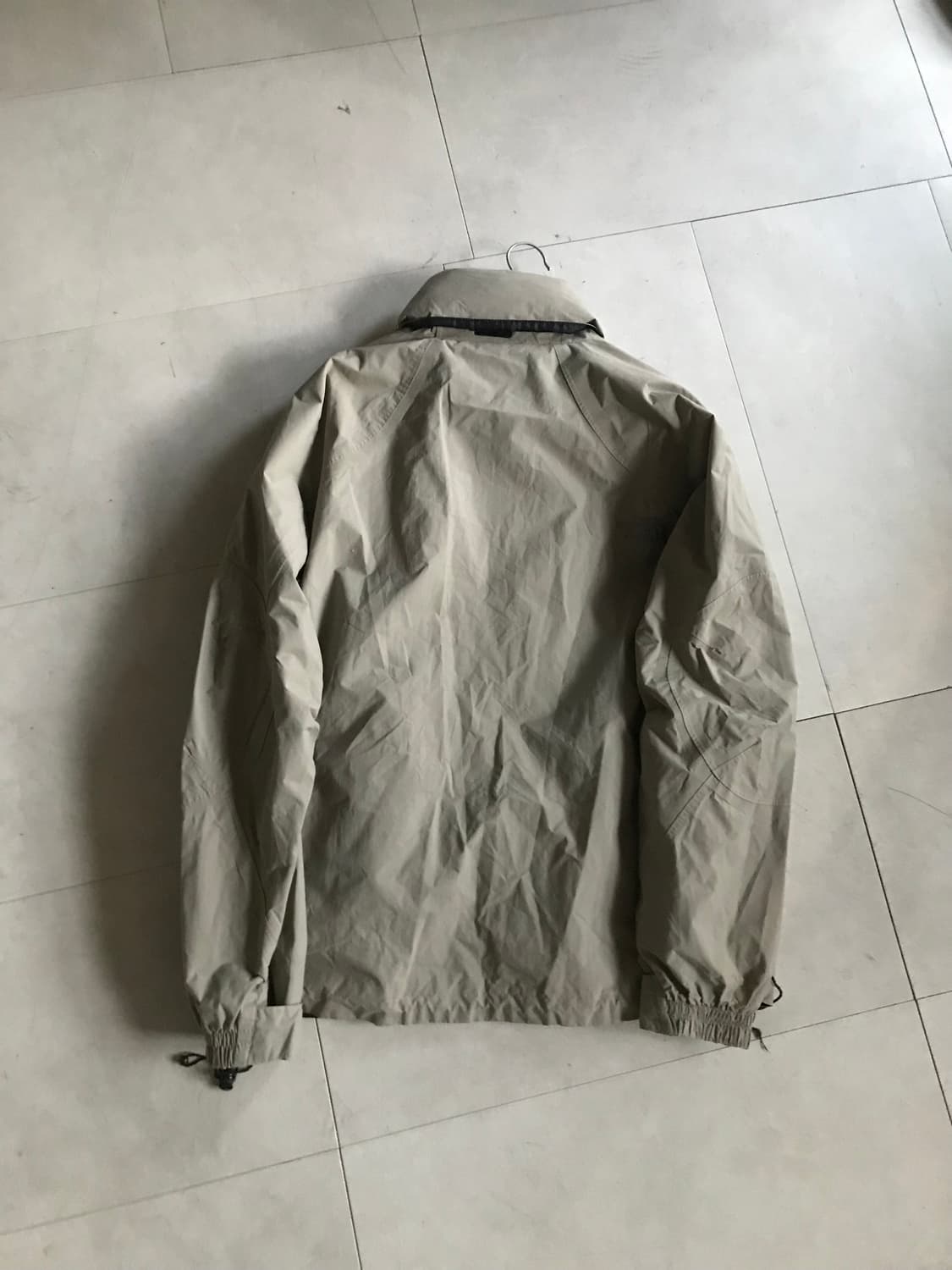 노페 베이지 바람막이 상품이미지7