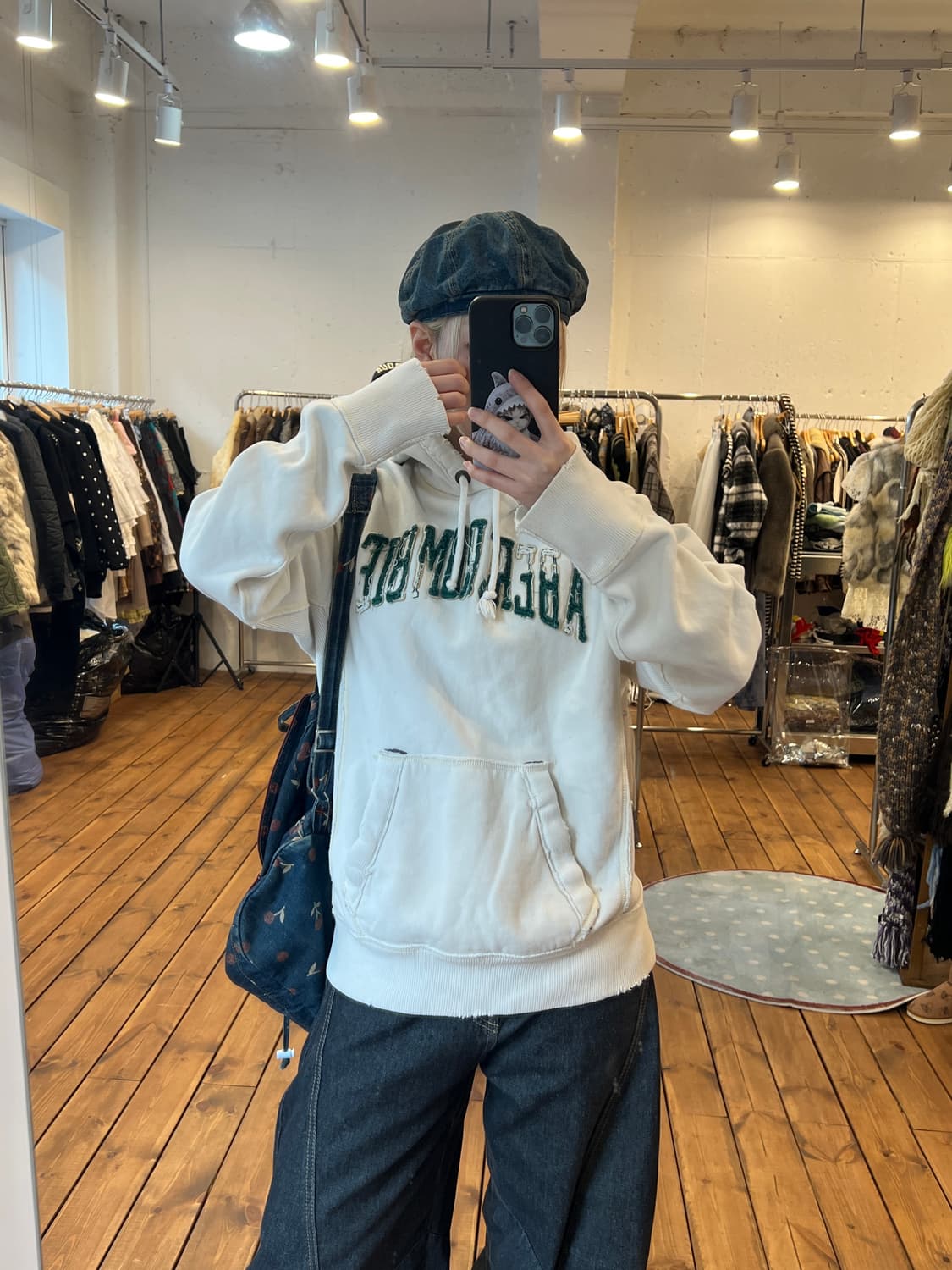 아베크롬비 화이트 로고 후드티 상품이미지1