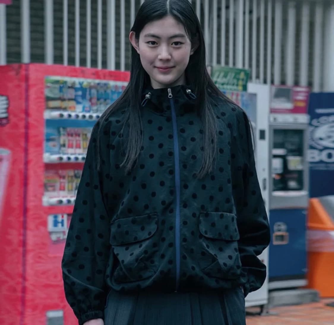 Ohesio 오헤이오 프릴도트후드 블랙 상품이미지1