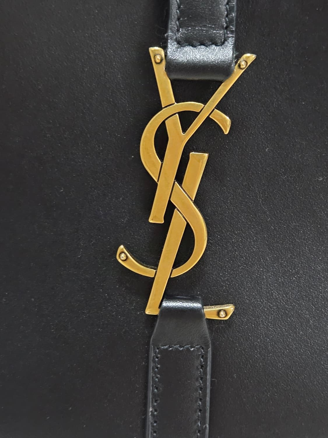 [새상품급] 생로랑 LE 5 A7 레더 호보백 Small Size 상품이미지3