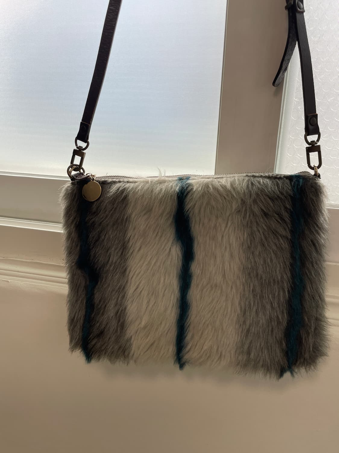 빈티지 퍼 패널 스트라이프 숄더 백  J03802 상품이미지3