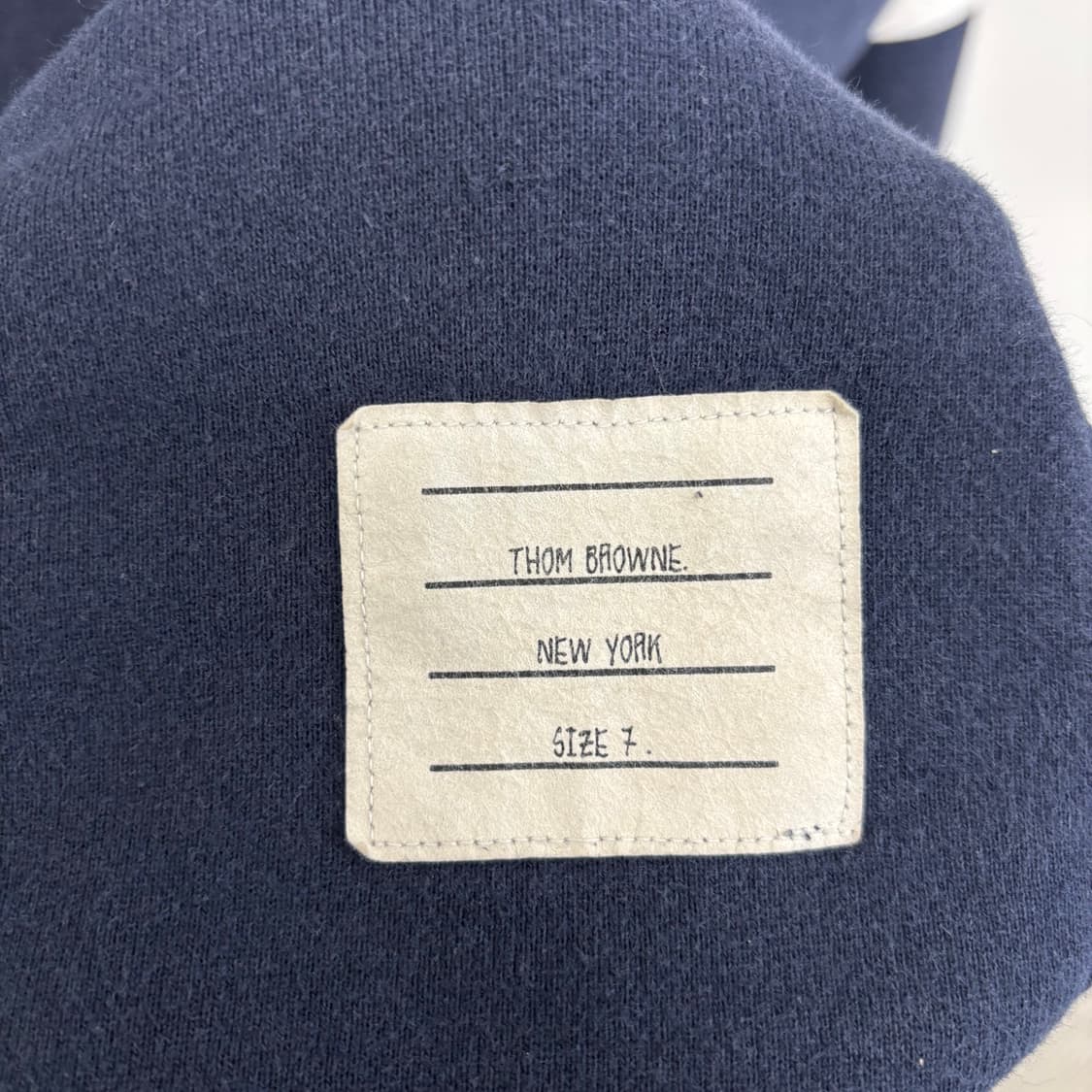 [7]톰브라운 사선완장 맨투맨  상품이미지3