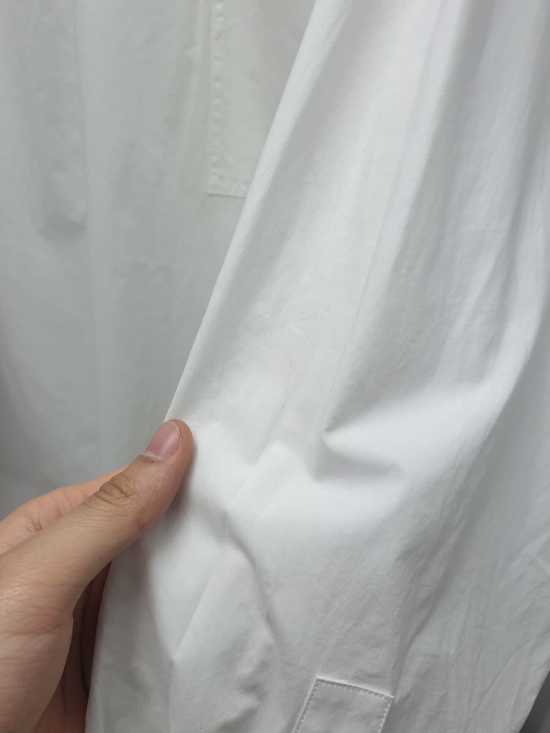 우영미 21ss 화이트 아노락 셔츠 (52) 상품이미지10