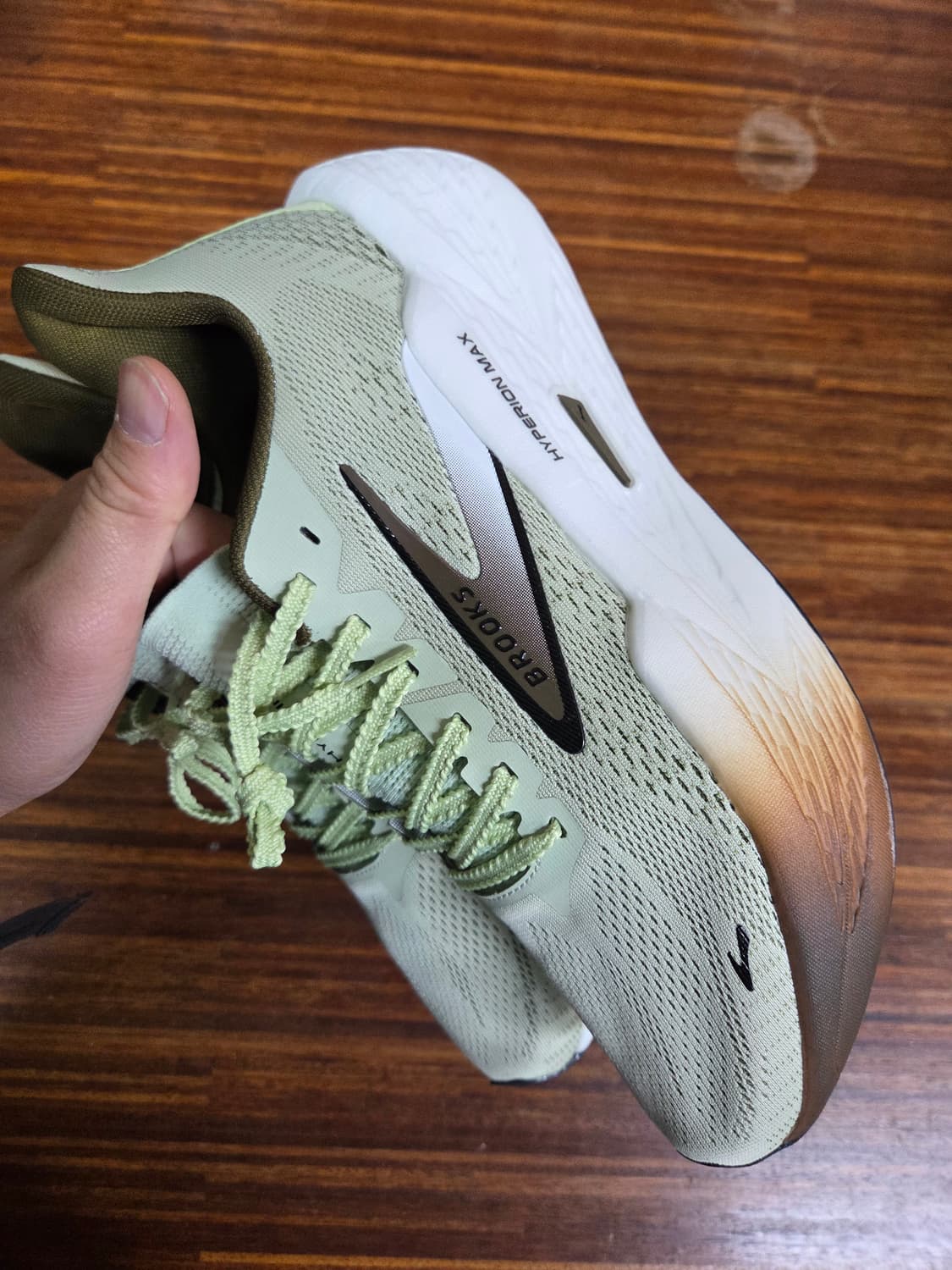 브룩스 하이페리온 맥스 러닝화 280 상품이미지6