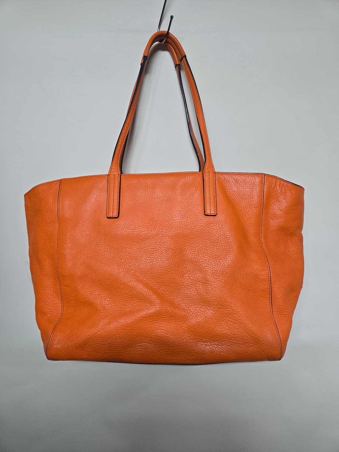 MCM 오렌지 레더 쇼퍼백 상품이미지3