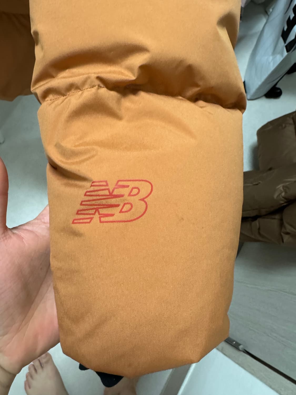 뉴발란스 호텔990 패딩 상품이미지3