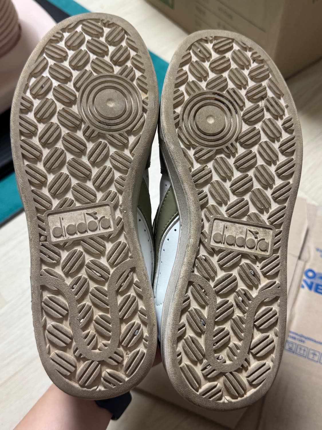 디아도라 운동화 240 상품이미지3