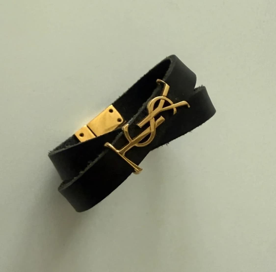 입생로랑 YSL 블랙 가죽 팔찌 상품이미지2