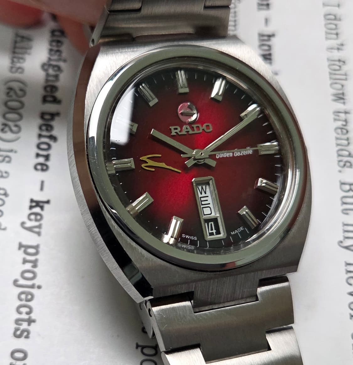 빈티지 라도 골든가젤 투톤레드(붉은말의해) 데이데이트 오토매틱 브레이슬릿 상품이미지3