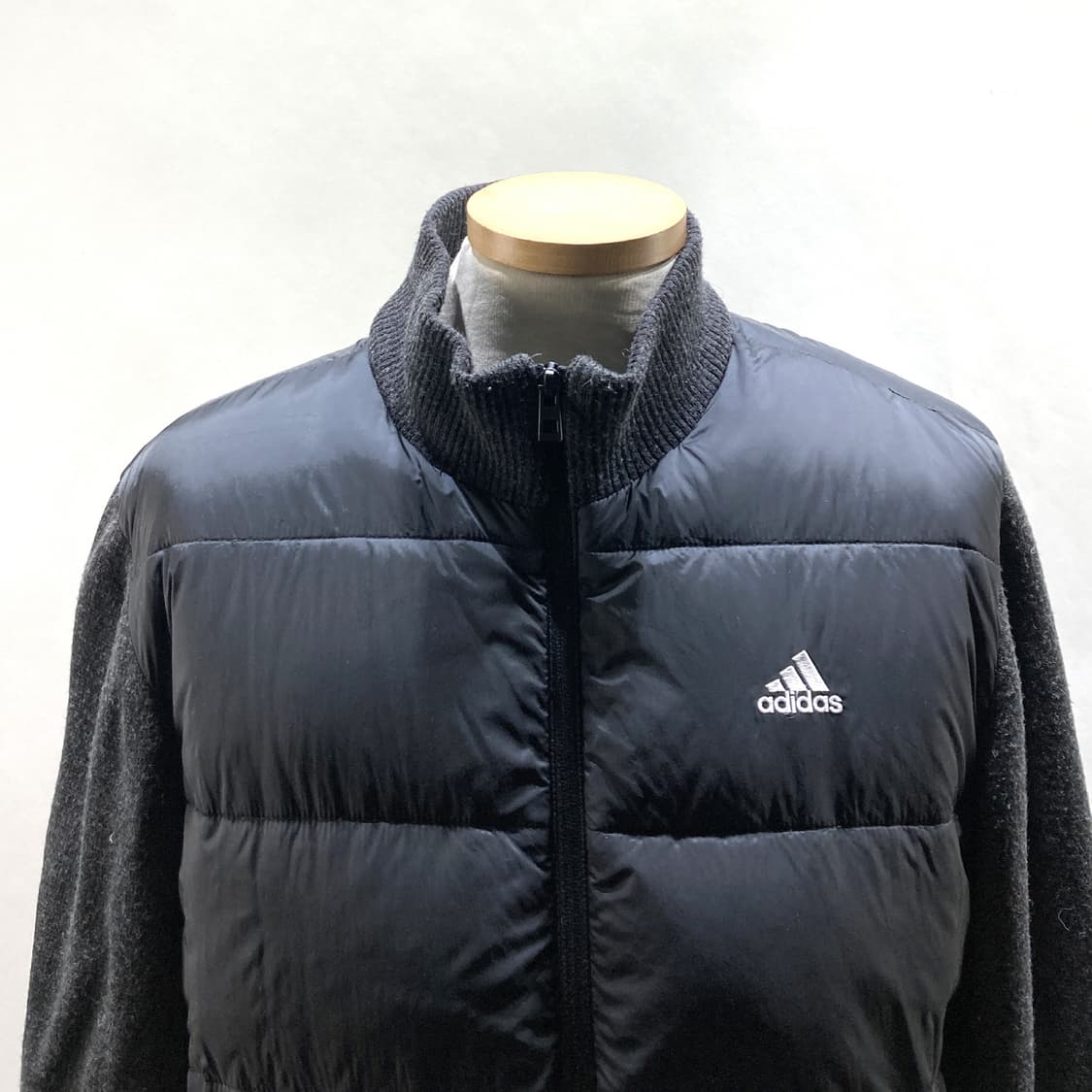 아디다스 남성덕다운패딩니트자켓 그레이 M 상품이미지2