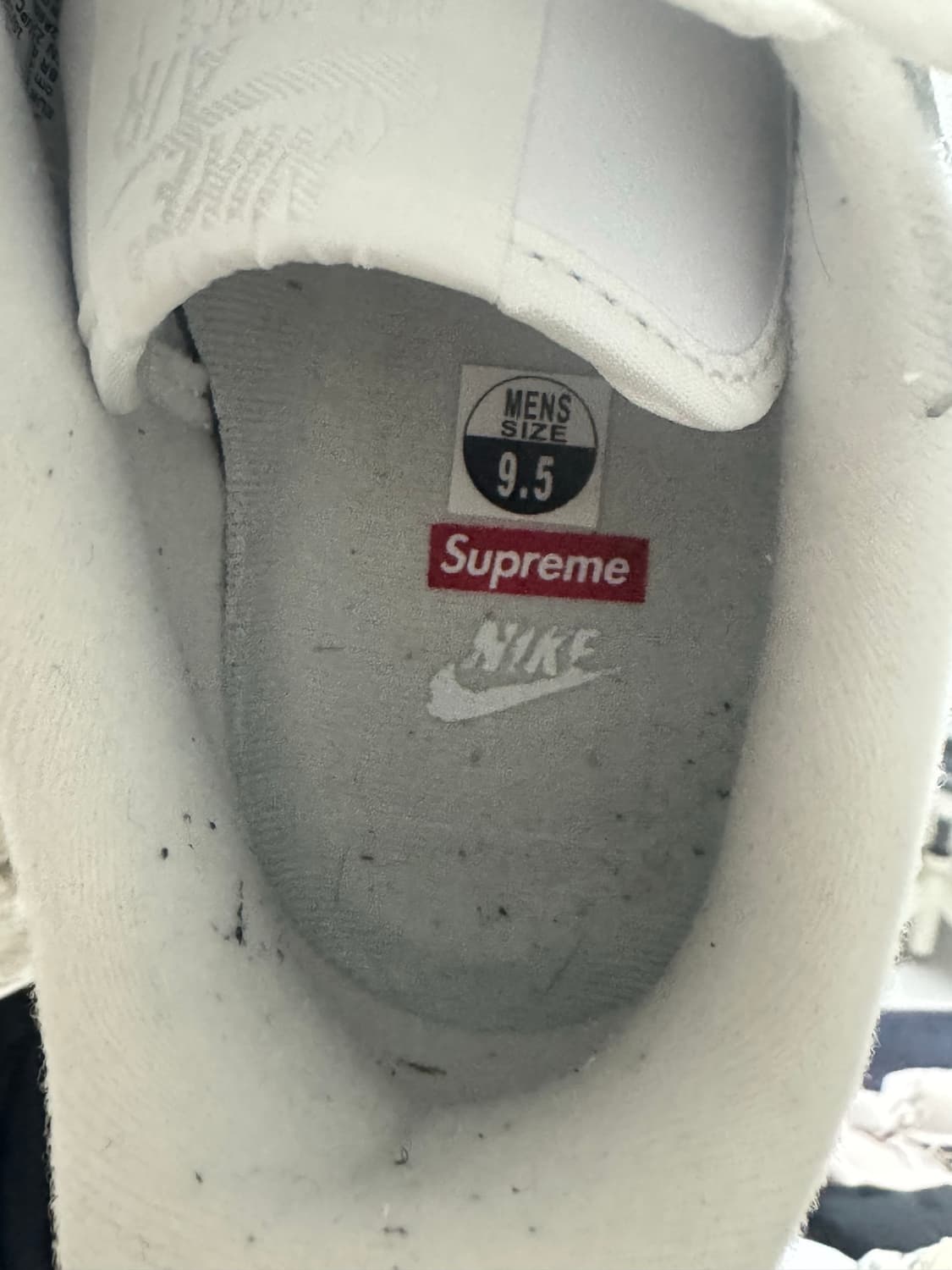 나이키 x 슈프림 에어포스 화이트 9.5 상품이미지5