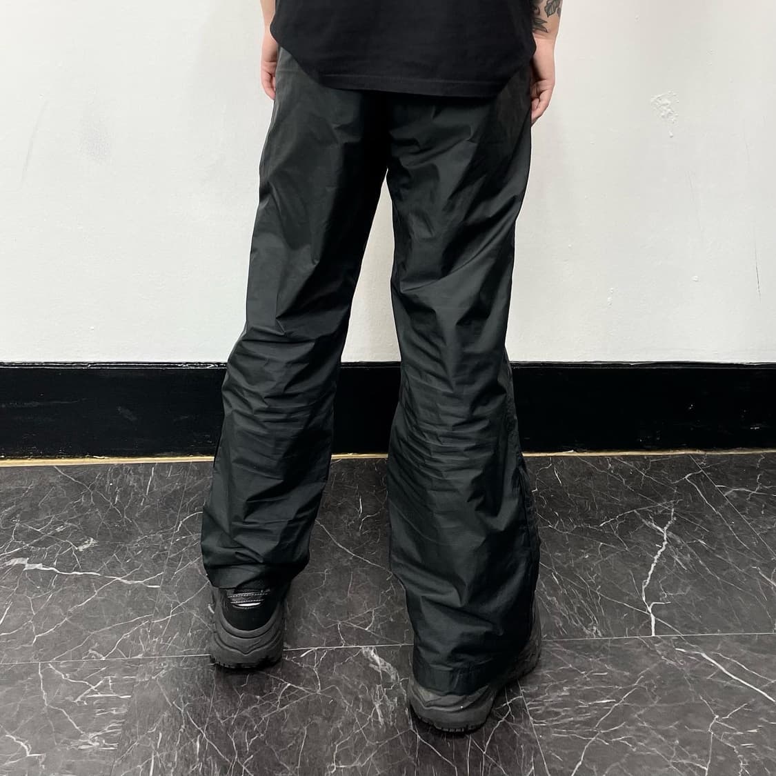 XL 나이키 스우시 사이드절개 와이드 트랙팬츠 상품이미지3