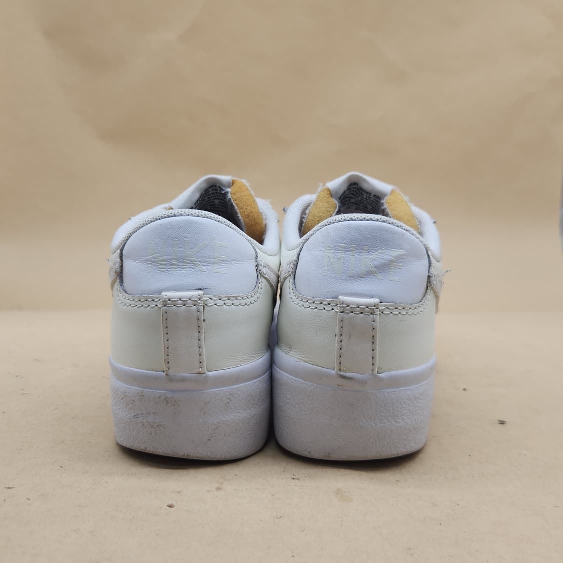 나이키 블레이저 로우 플랫폼 스니커즈250 상품이미지4