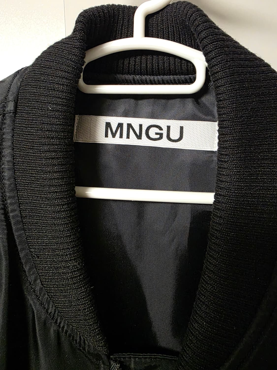 MNGU 봄버 자켓 상품이미지3