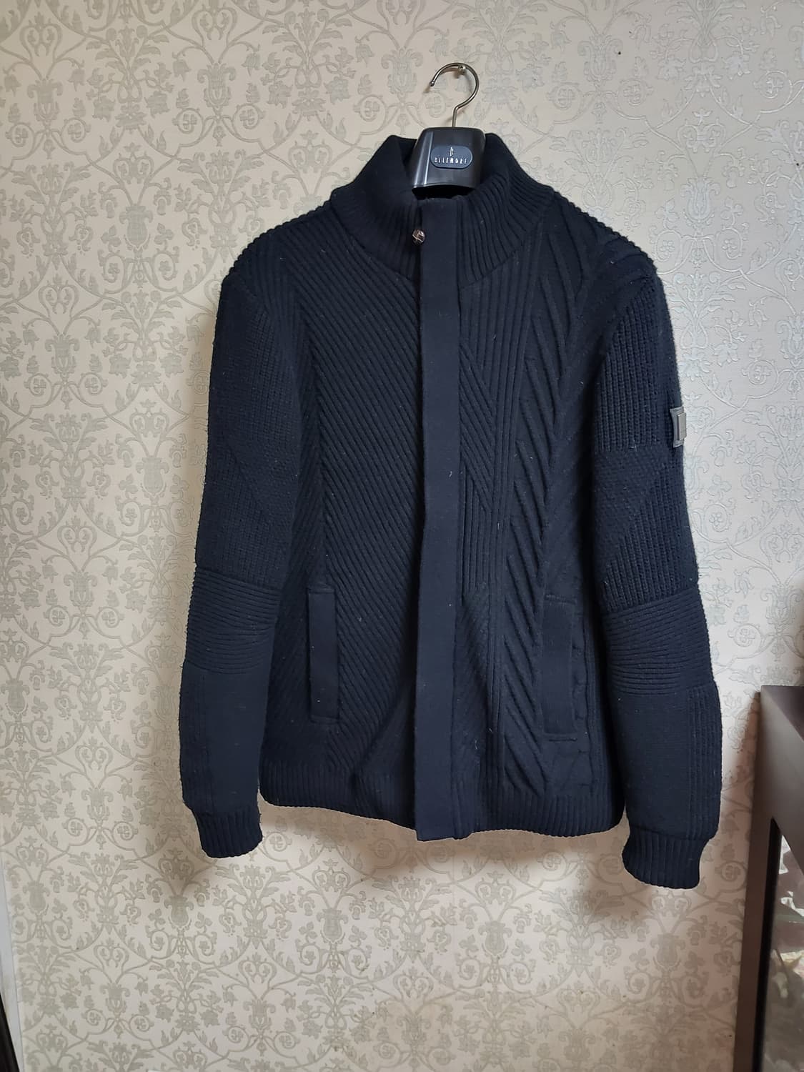 자이쉘바스키아 구스다운스웨터 상품이미지1