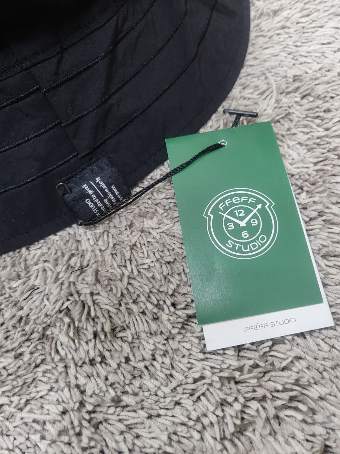 페프 스튜디오 네이비/블랙 리버시블 사파리햇 새제품 상품이미지10