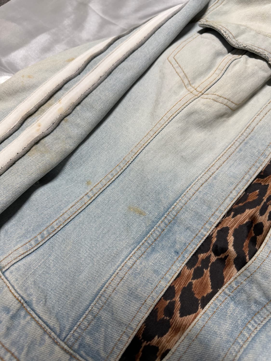 “Dolce&Gabbna” Distressed Denim Jacket 상품이미지5