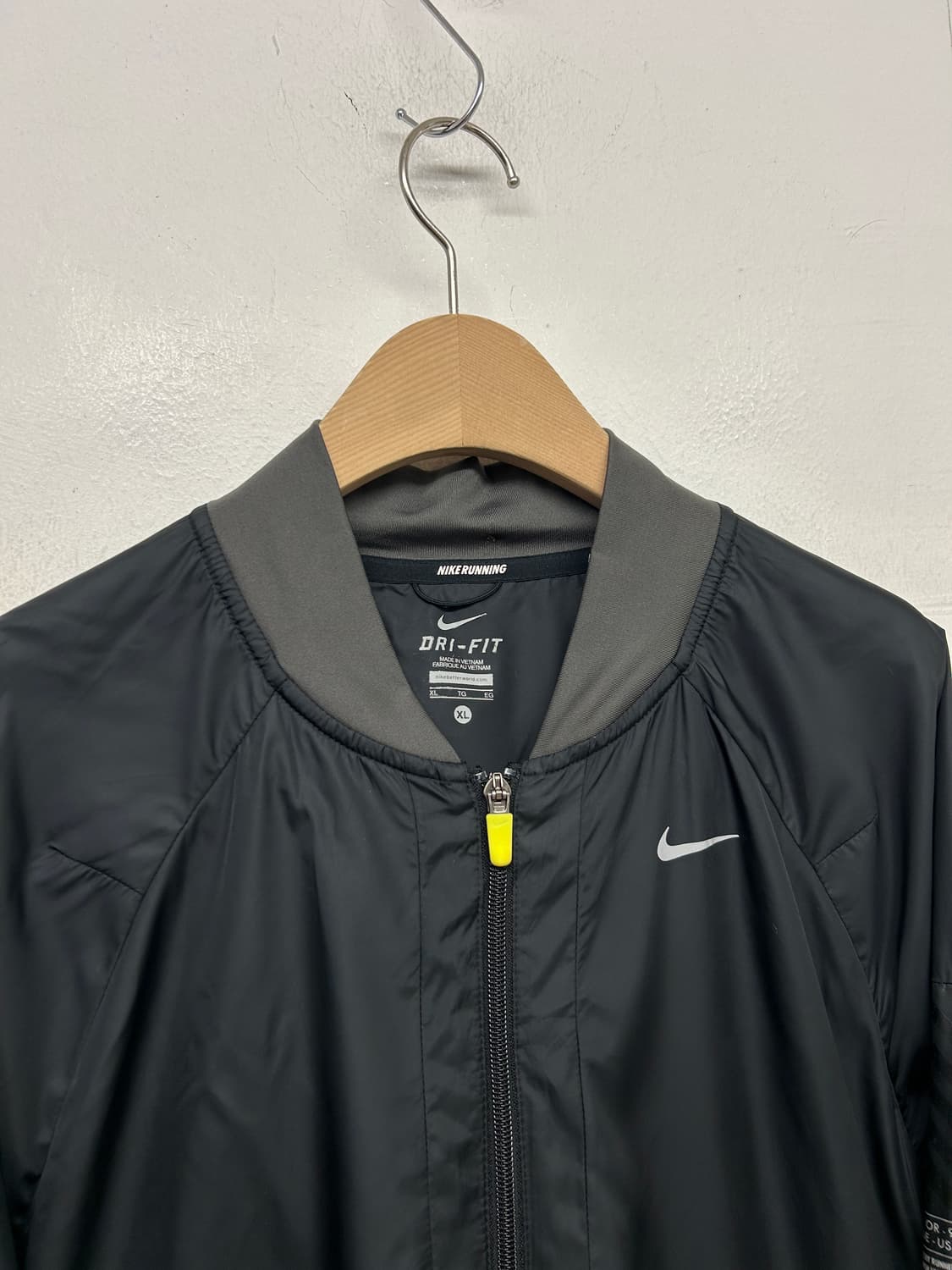 나이키 러닝 드라이핏 바람막이 점퍼  상품이미지2