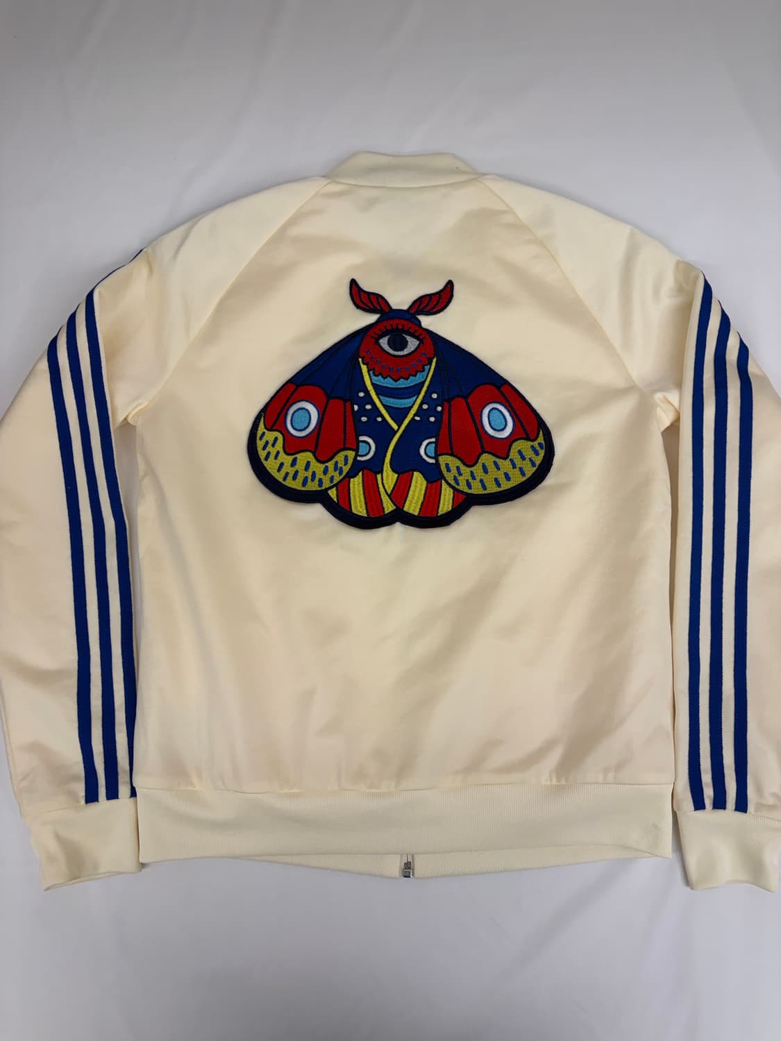 [L] 아디다스 파이어버드 아이보리색 나비자수 트랙탑 져지 상품이미지4