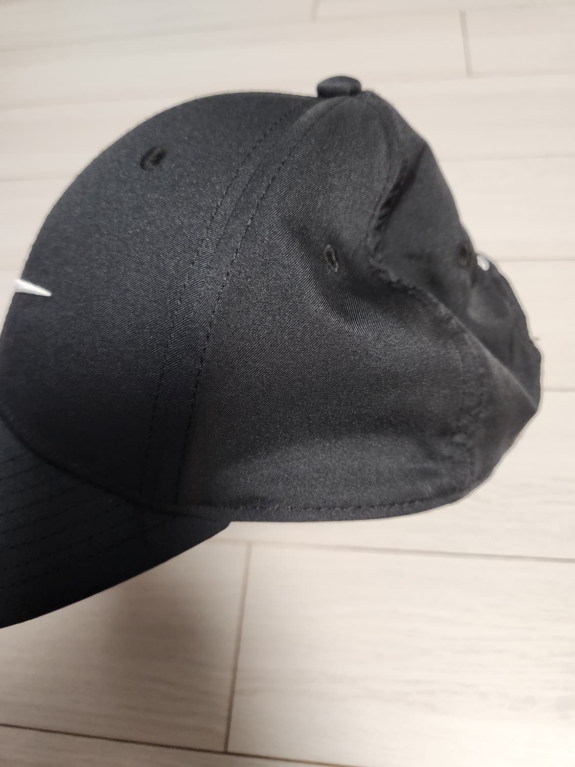 미사용 새상품) 나이키 골프 레거시91 볼캡 모자 사이즈free

여러  상품이미지2