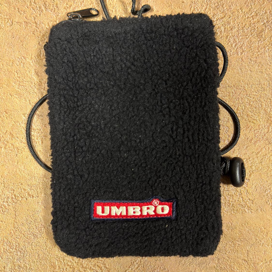 바배) 엄브로 플리스 샤코슈 미니 크로스백 상품이미지2