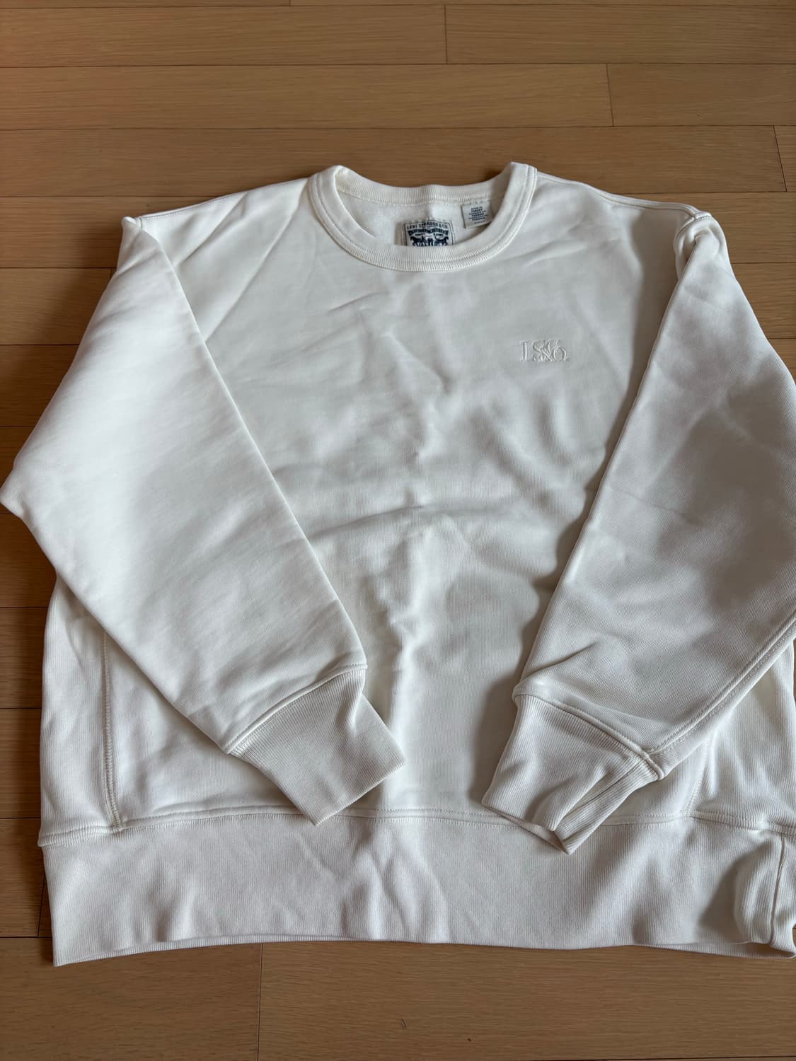 리바이스 아이보리 맨투맨 S  상품이미지1