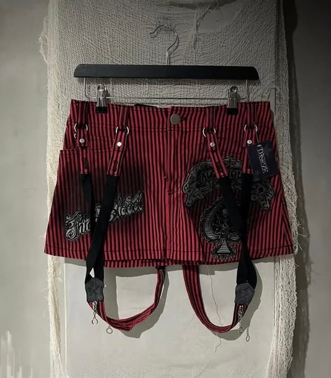 알곤퀸 대장 멜빵 스커트 빈티지오즈온샐비지 상품이미지1