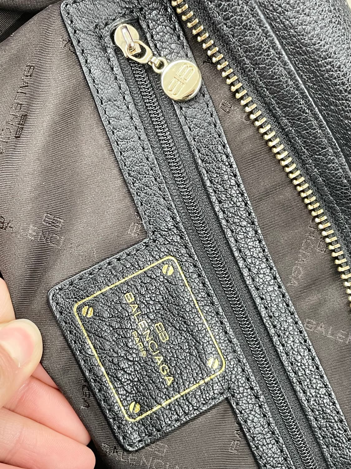 발렌시아가 00s 퀼팅 체인 보스톤백 상품이미지10